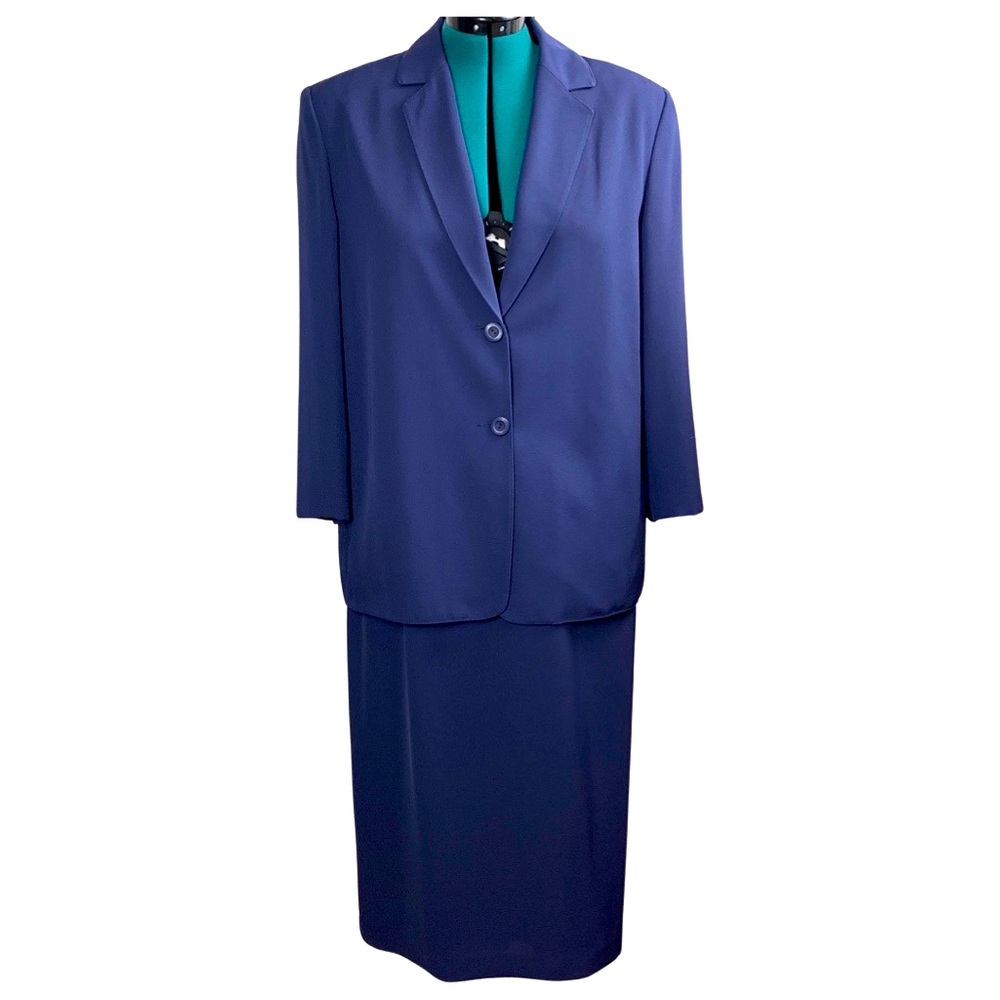 INGENUITY 2PC Light Navy Skirt Suit